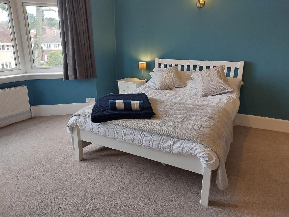 Beach House, With Bbq Lodge And Hot Tub! Bournemouth Eksteriør billede