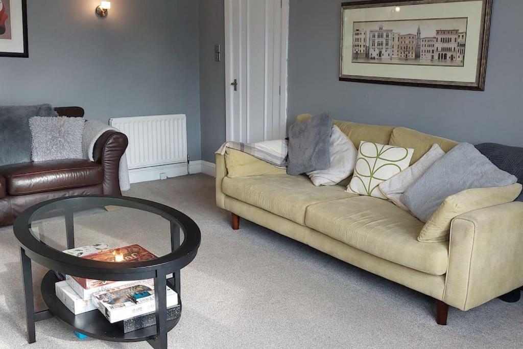 Beach House, With Bbq Lodge And Hot Tub! Bournemouth Eksteriør billede